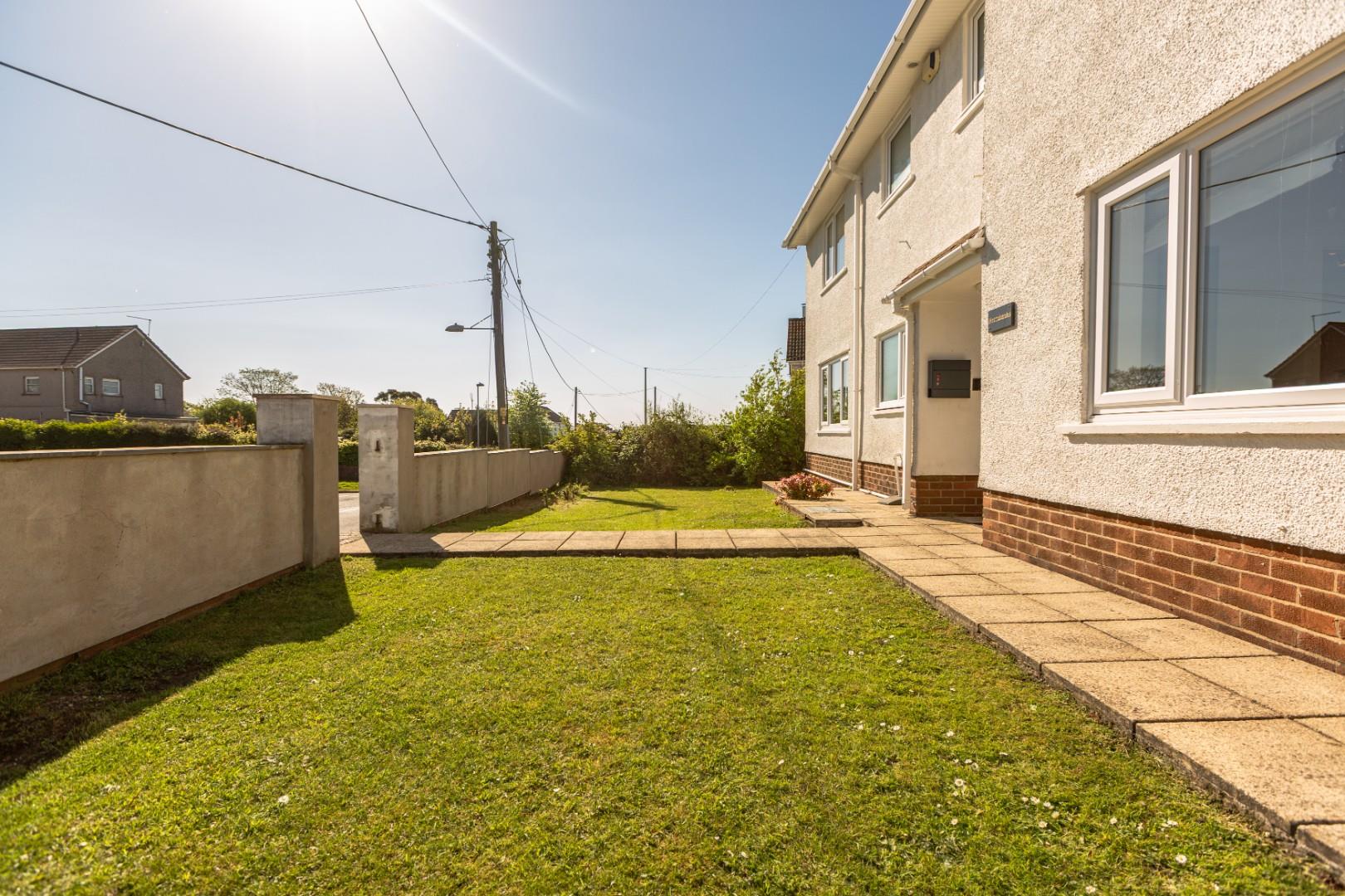 Tirmynydd Road, Three Crosses, Swansea, SA4 3PB
